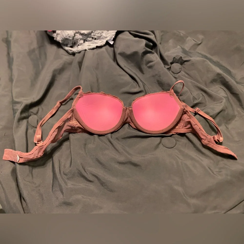 PINK Bra - Picture 2 of 3
